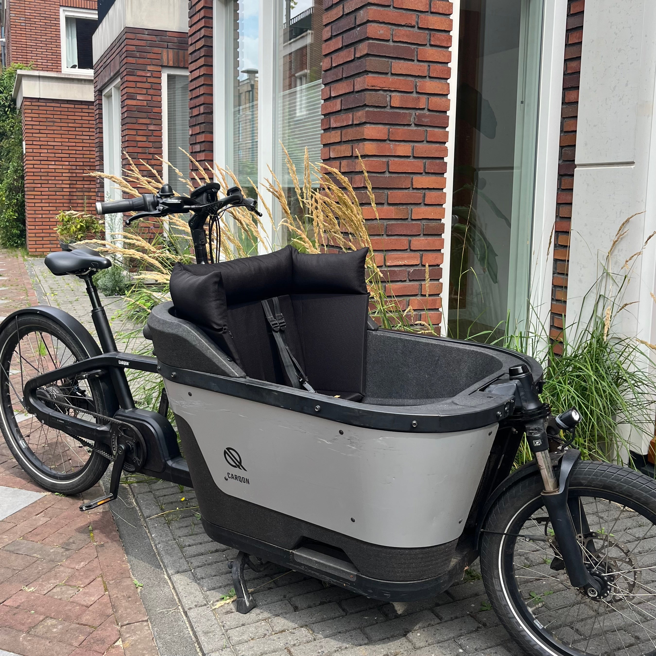 Cargo bike cushion Carqon Black – Studio Vollebak