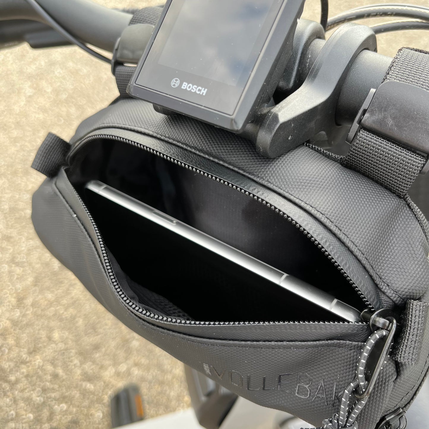 Cargo bike handlebar bag