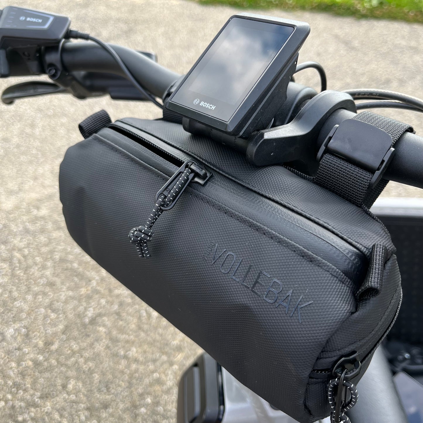 Cargo bike handlebar bag