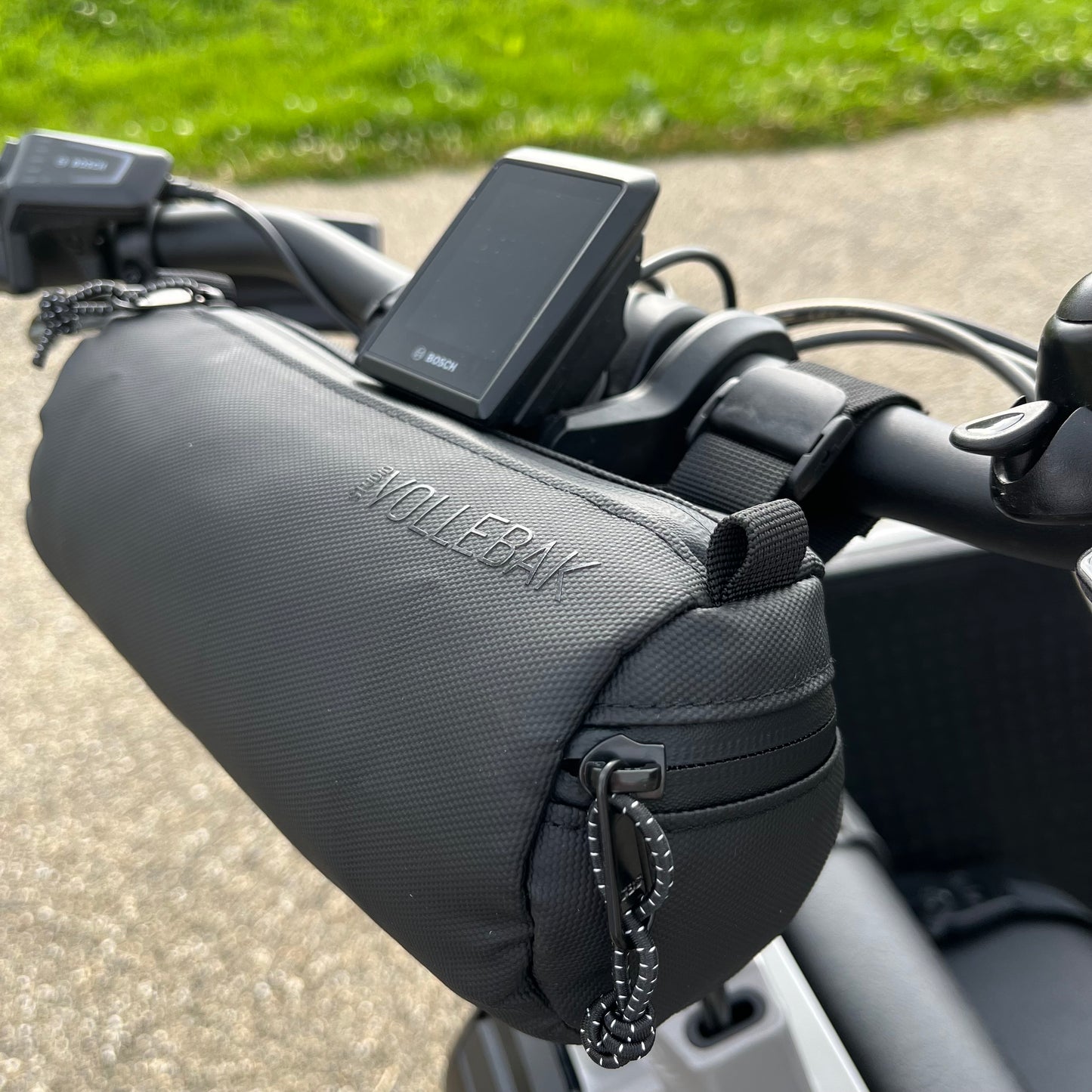 Cargo bike handlebar bag