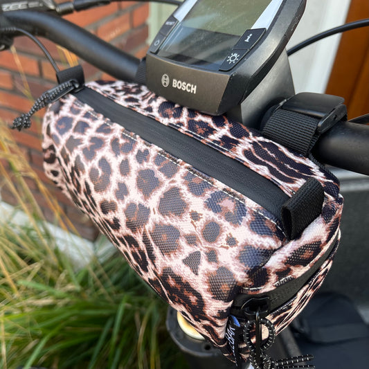 Cargo bike handlebar bag