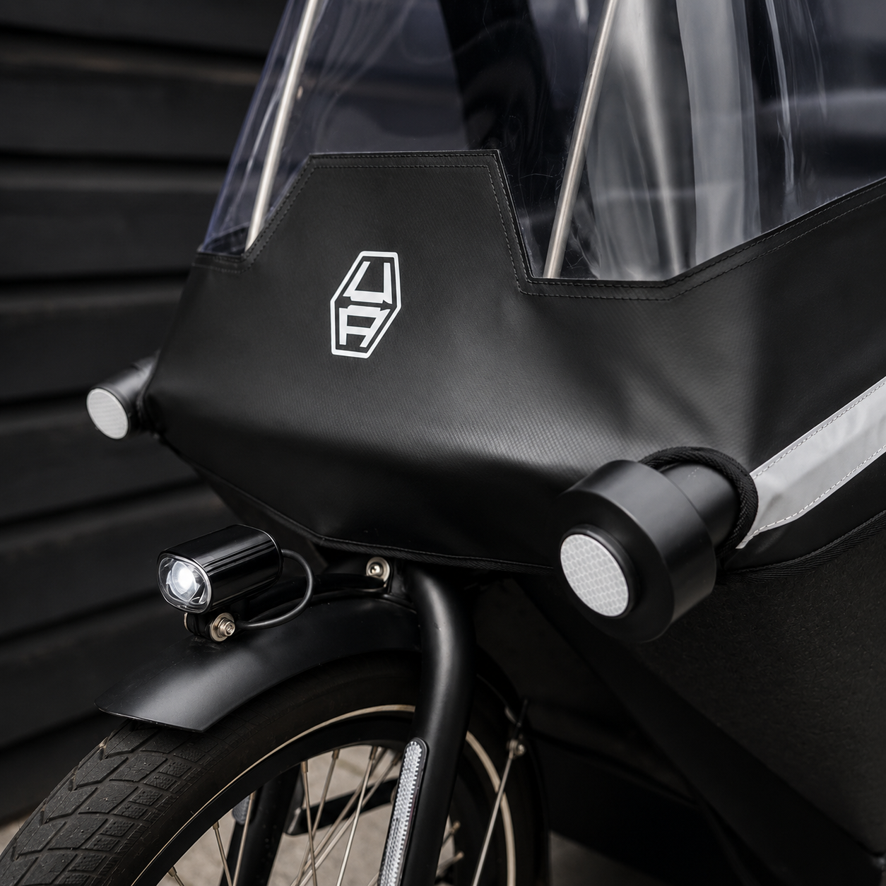 Regenhuif slot Urban Arrow